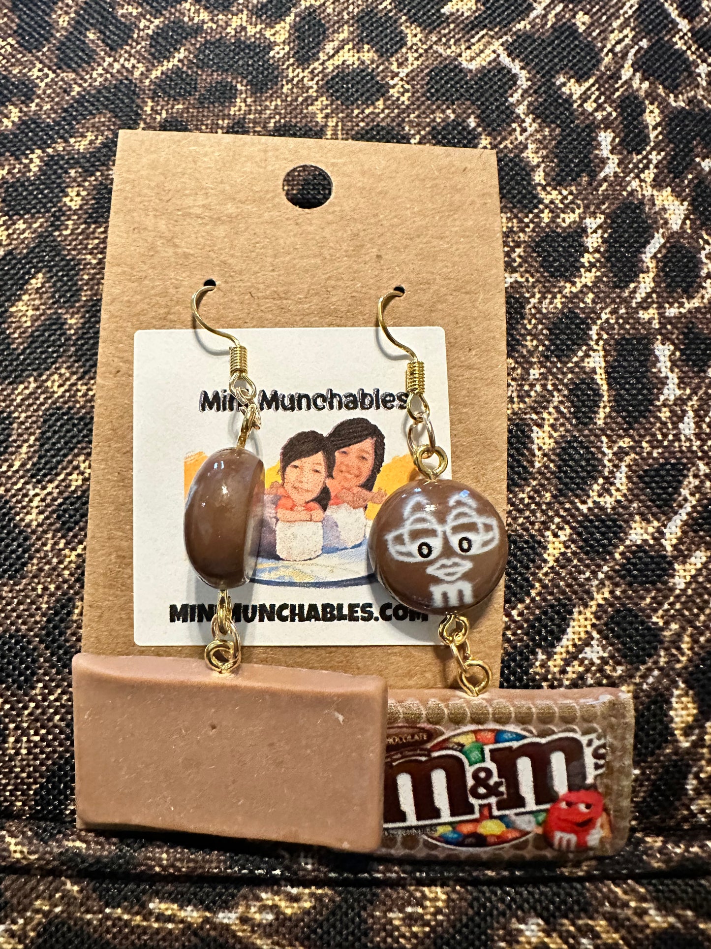 Double Trouble Button-shaped chocolate pieces