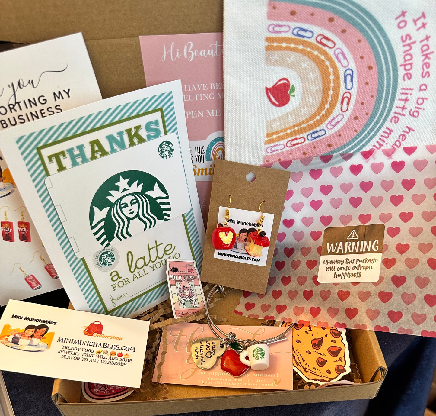 Teachers box ( Apple 🍎 ) PRESALE buy now/shipped May 16th!