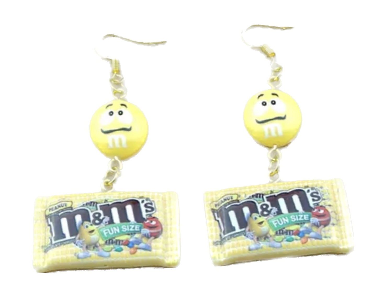 Double Trouble Button-shaped chocolate pieces w/peanuts